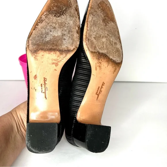 SALVATORE FERRAGAMO Black Cap Toe Chunky Heel Pumps, 8.5 A - Picture 9 of 11